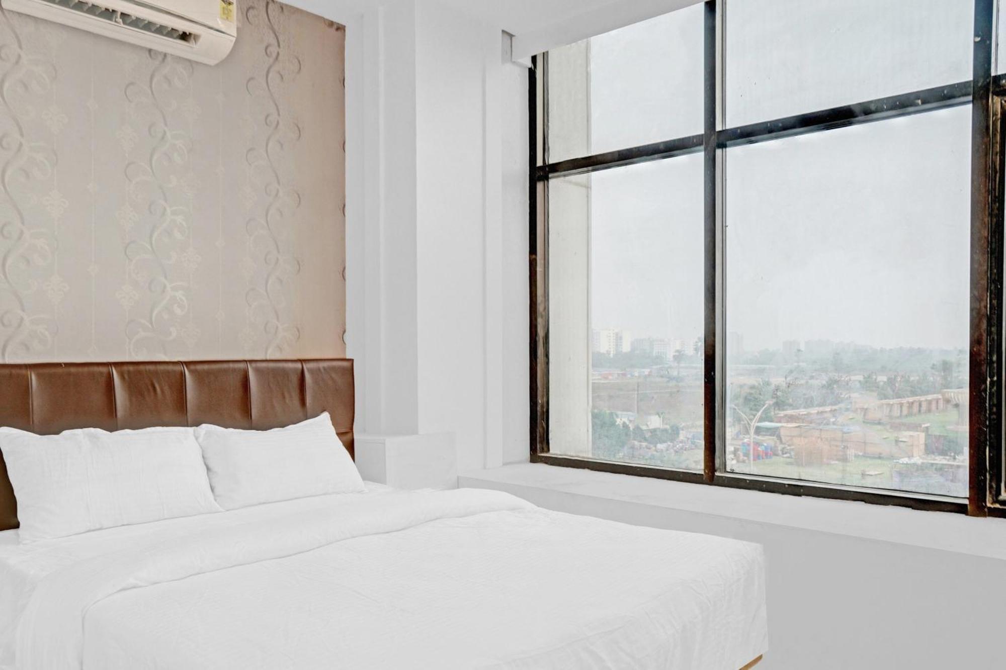 Collection O Sigma Inn Surat Ngoại thất bức ảnh